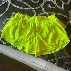 NWT! Lululemon Hotty Hot LR shorts